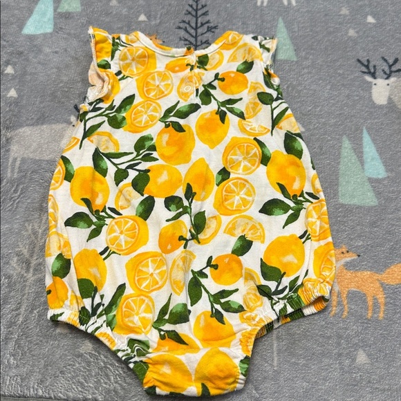 Old Navy Yellow Lemon Print Baby Romper - Picture 2 of 4